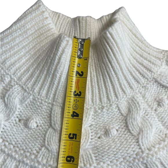 Banana Republic Couronne Cable Knit
Sweater, size XL - Picture 7 of 11